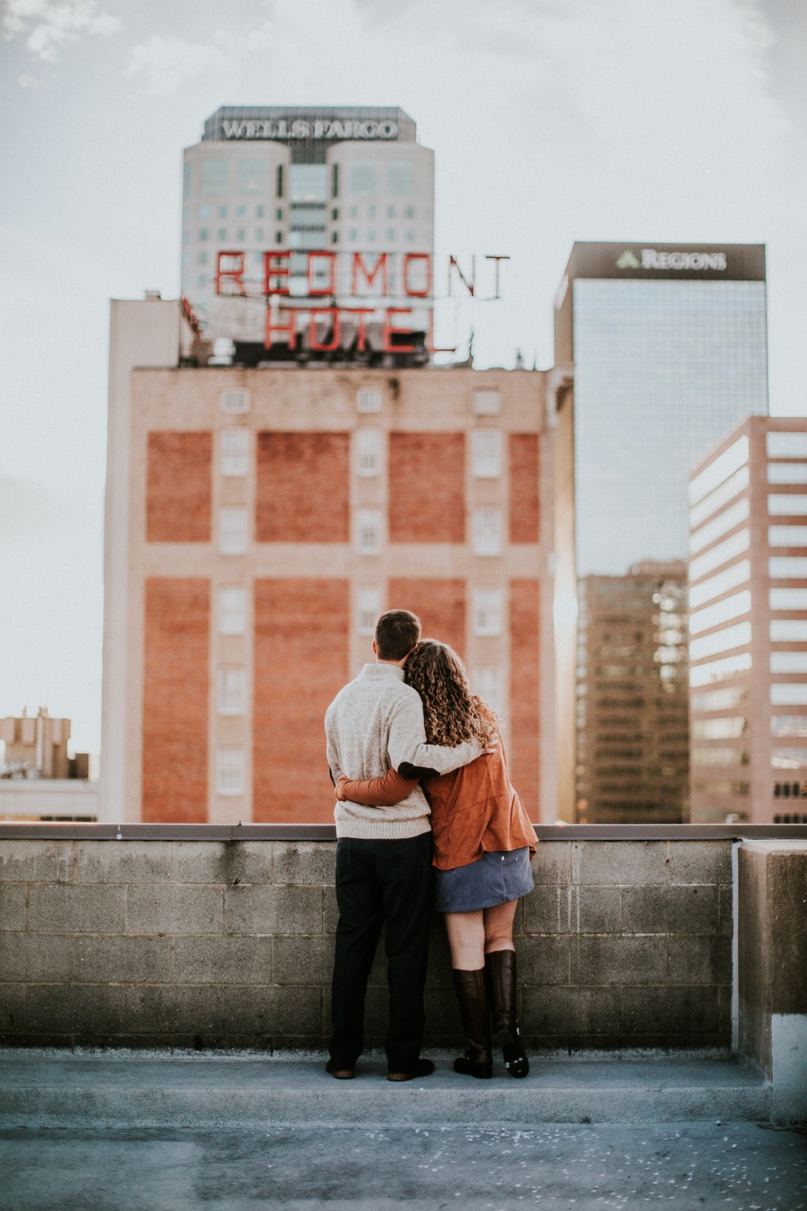 dating couple on roof