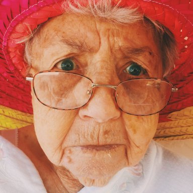 15 Grandmas Got Brutally Honest With Their Grandkids And It’ll Make You Laugh Your Ass Off