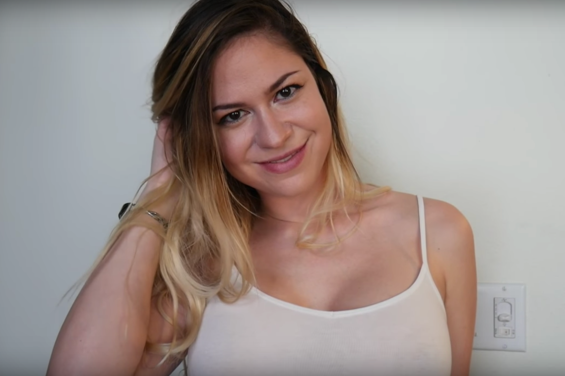 15 Things To Know About Ashley Alban, The Coolest Cam Girl On The Internet  | Thought Catalog