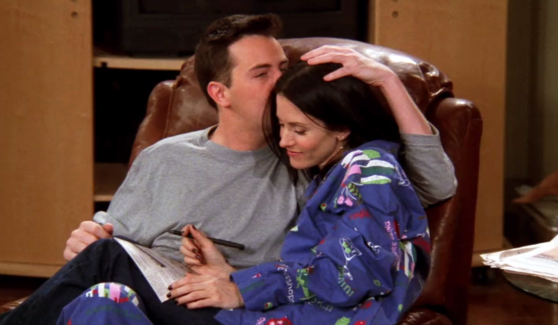 monica and chandler first hook up