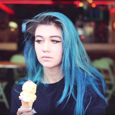 YouTuber Jessie Paege Explains What It REALLY Means To Have Social Anxiety, Because It’s Not Just Binging Netflix And Hating Everyone