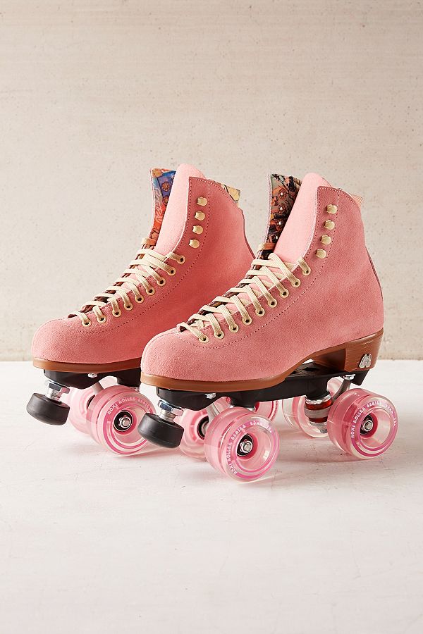 https://thoughtcatalog.com/wp-content/uploads/2018/04/skates.jpeg