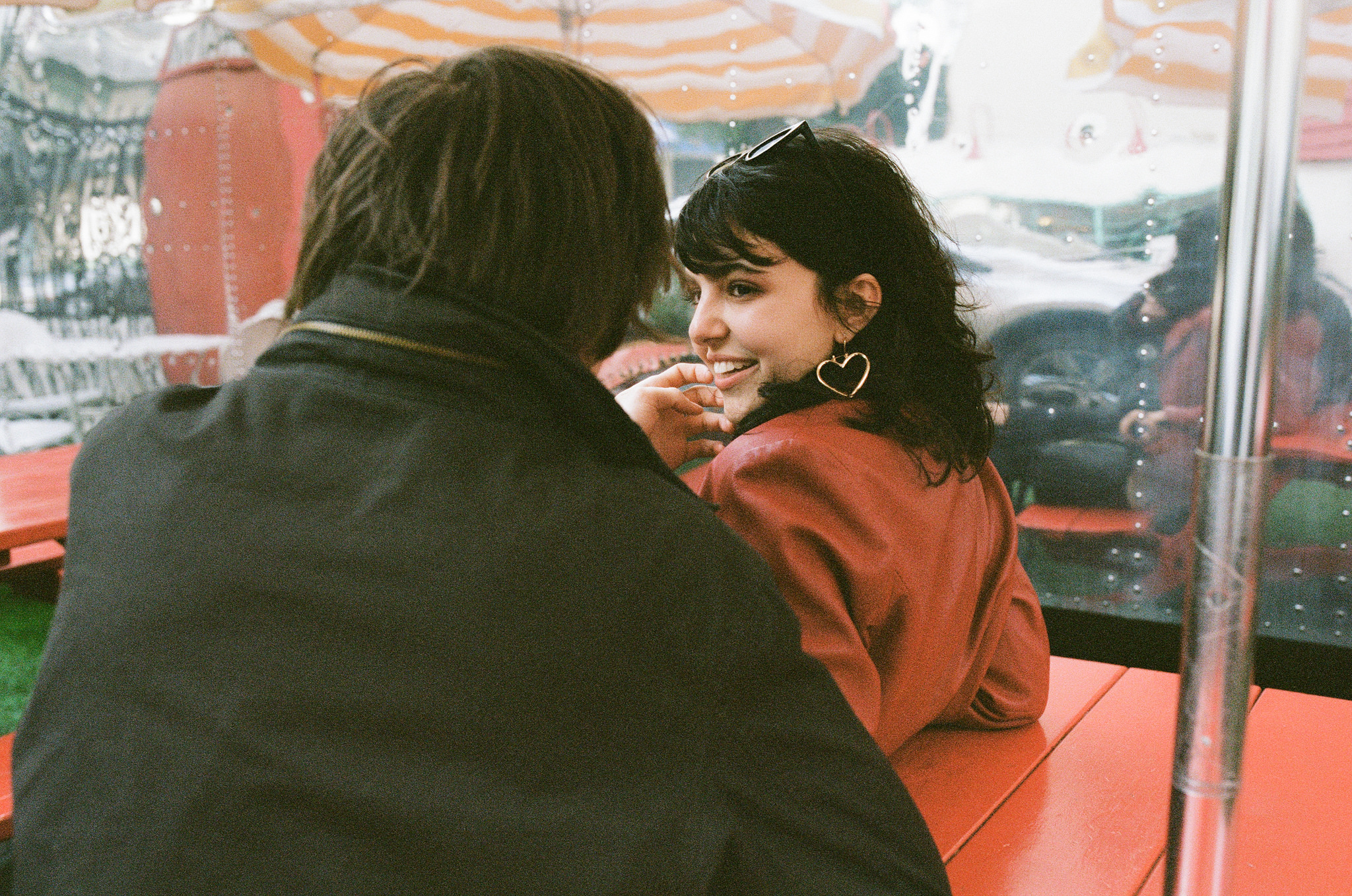 How To Flirt (Even If You’re Far From A 10) | Thought Catalog