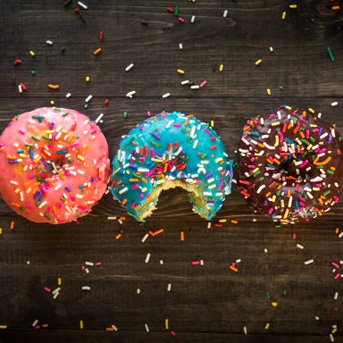 10 Donut Puns For When You Need A Holesome Laugh