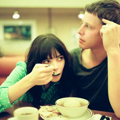 couple eating together at diner