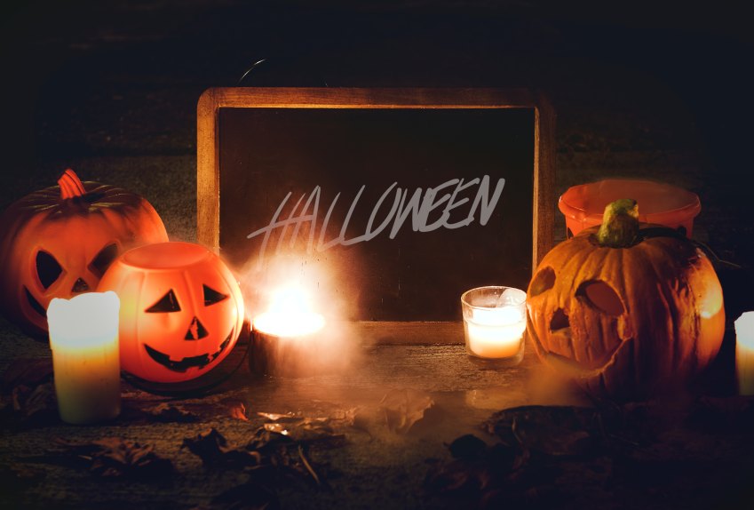 The Halloween Themed Date You Should Take Her On This October (Based On Her Zodiac Sign)