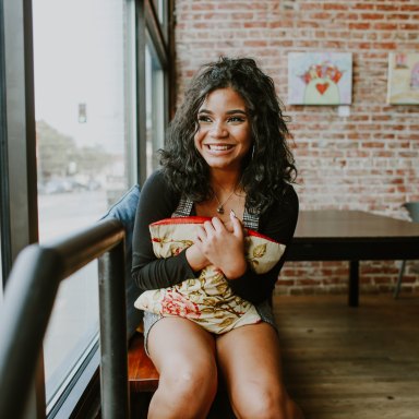 50 Ways To Befriend Someone Who Suffers From Social Anxiety