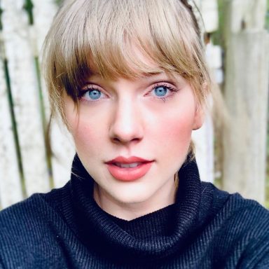 The Powerful Reminder From Taylor Swift Each Zodiac Needs On November 7