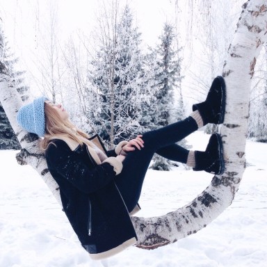 Exactly What You Need  To Let Go Of This December, Based On Your Zodiac Sign
