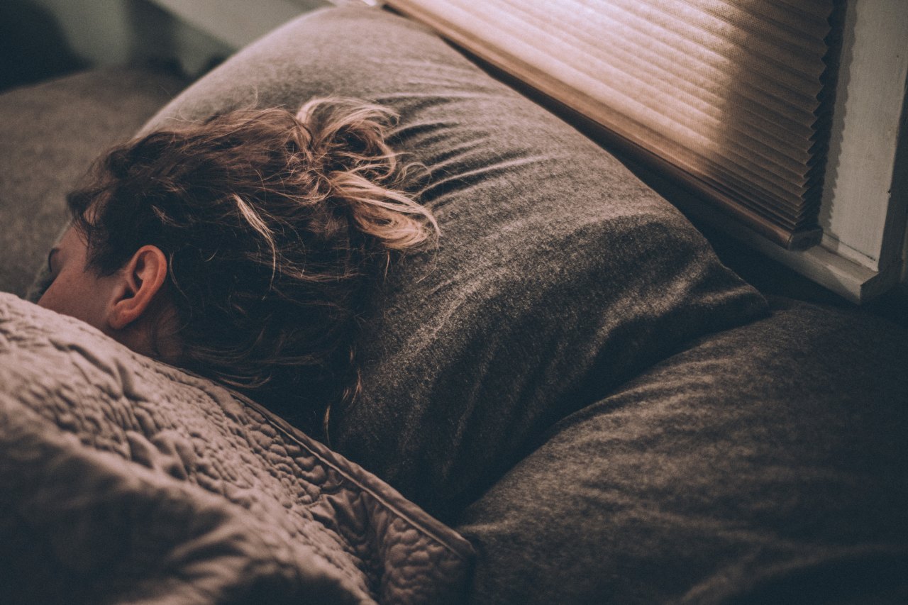 50 Couples On The Creepiest Thing Their Sleep Talking Spouse Said In The Darkness Of The Night