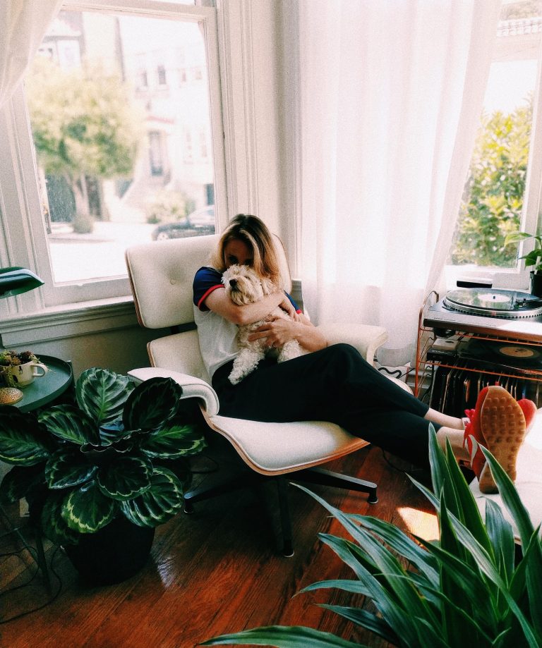 6 Uncomfortable Signs You're Actually Living A Happy And Fulfilled Life