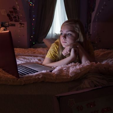 Coming Of Age In The Digital Age: A Psychological Peek Into 'Eighth Grade'