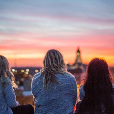 44 Tips That Socially Awkward 20-Somethings Should Use To Make More Friends