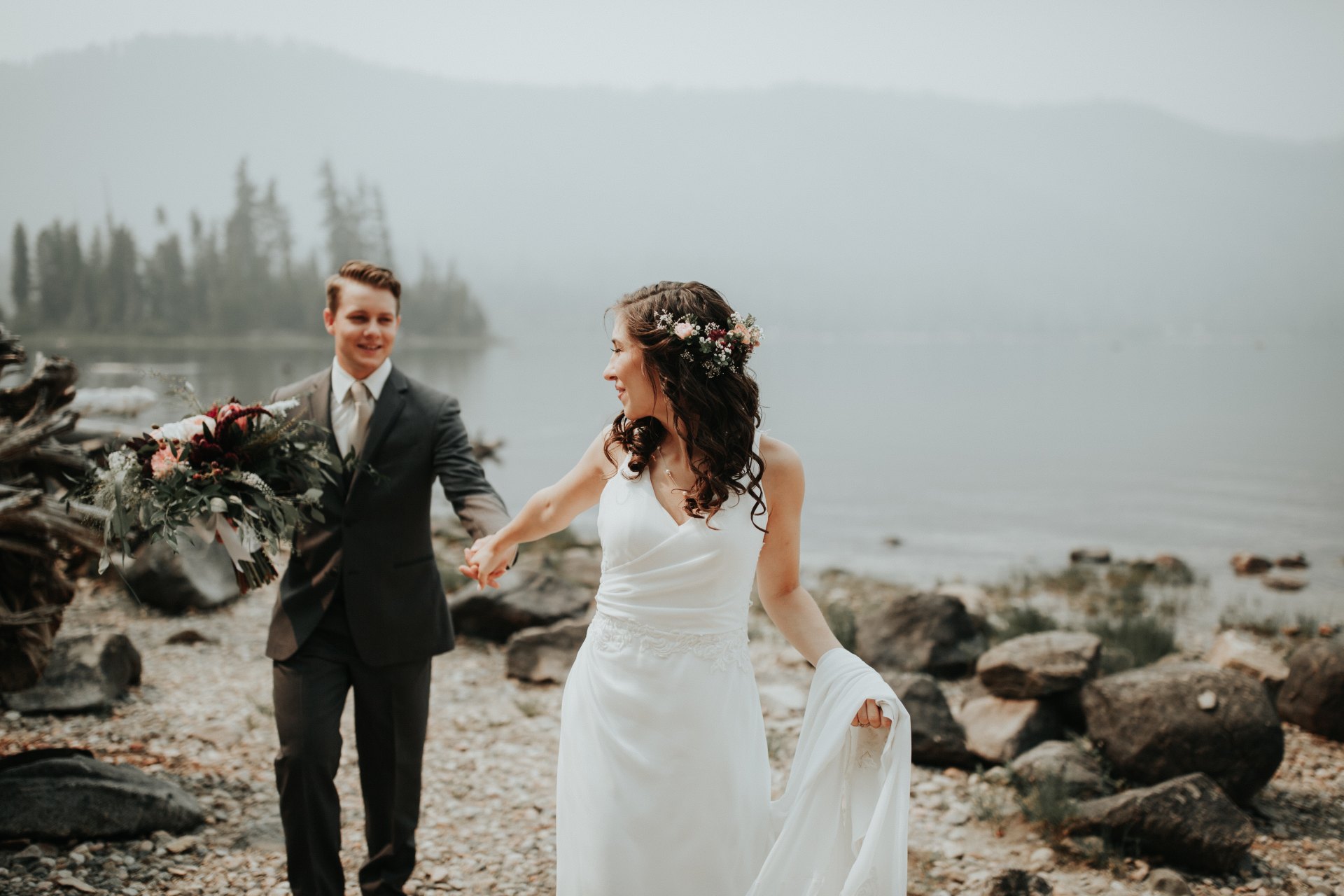 X Ways To Save Money On Your Wedding (So You Have Enough Cash For A Honeymoon)