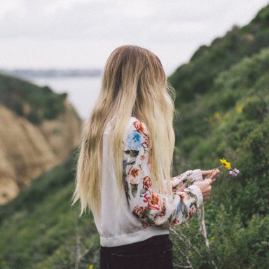 10 Little Habits Most People Don't Realize You're Doing Because Of Anxiety