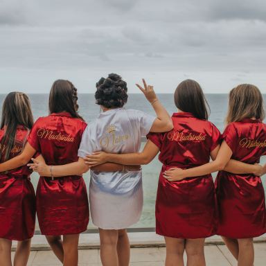 10 Disgustingly Adorable Ways To Ask Your BFFs To Be Your Bridesmaids 