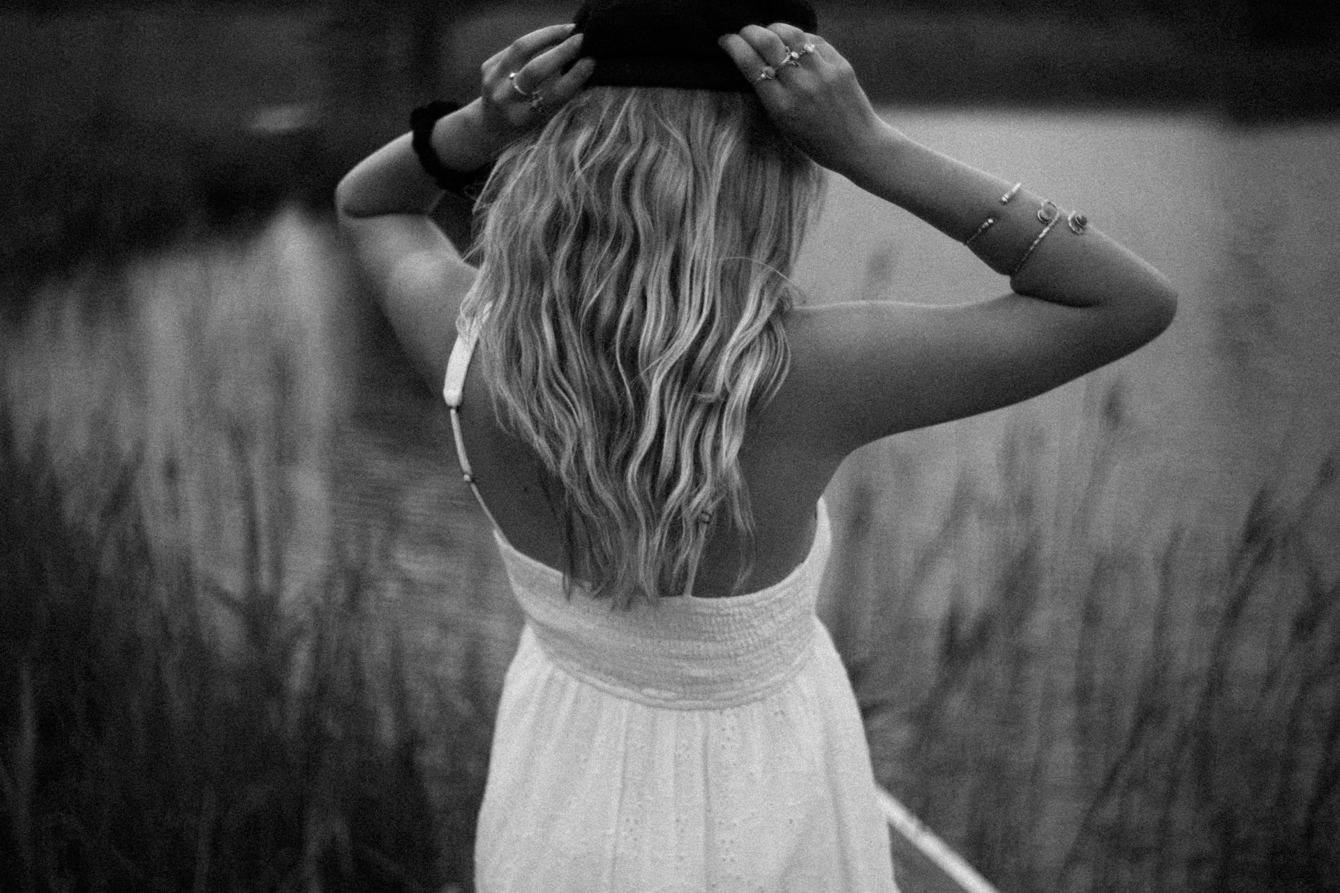 red flags dating women