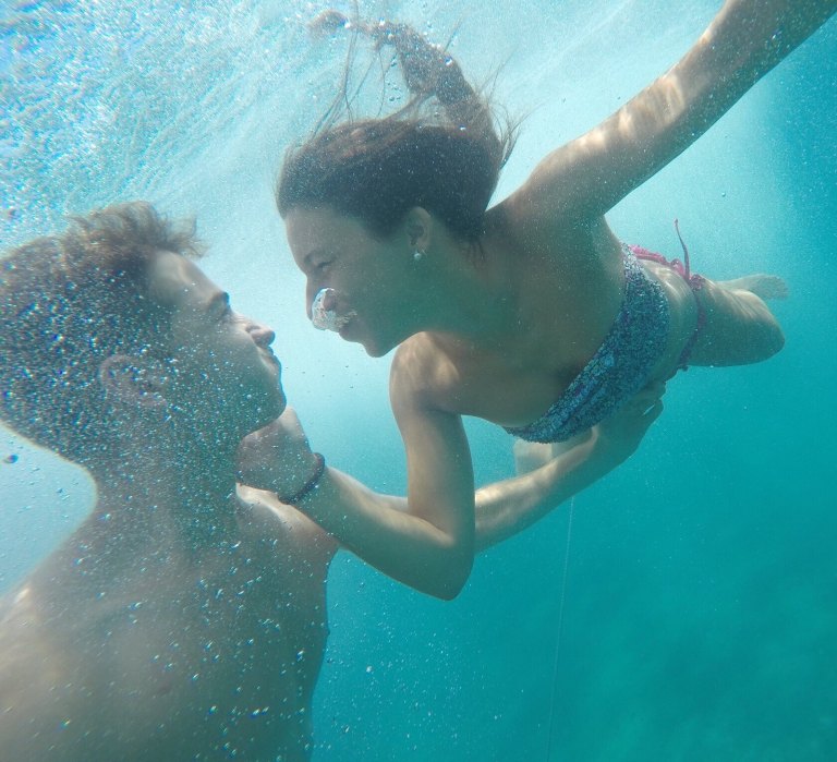 These Are The 5 Zodiac Signs That Who Are Perfect For A Summer Fling