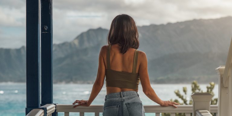 5 Stupidly Simple Ways To Feel More Present To Deepen Your Relationships And Strengthen Your Inner Peace 
