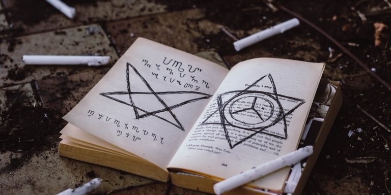 17 Signs You Have A Calling To Witchcraft And Magick