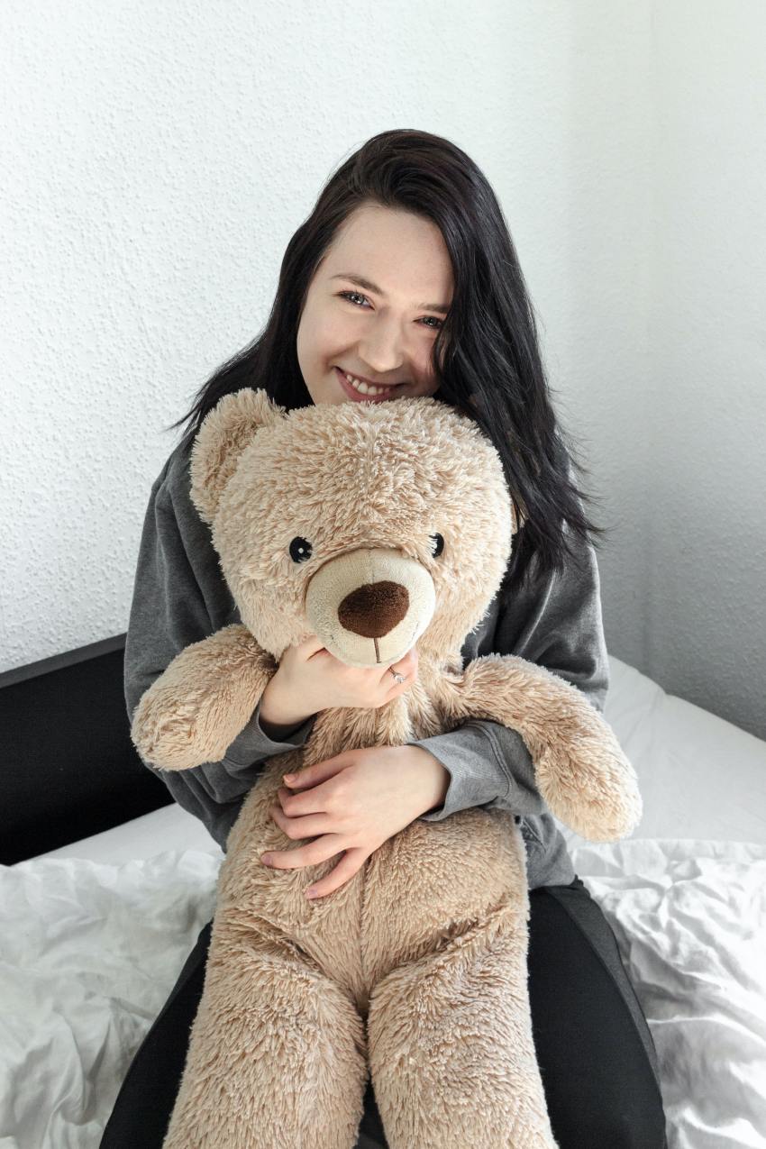 7 Emotions Every Girl Experiences When She’s In An Almost Relationship
