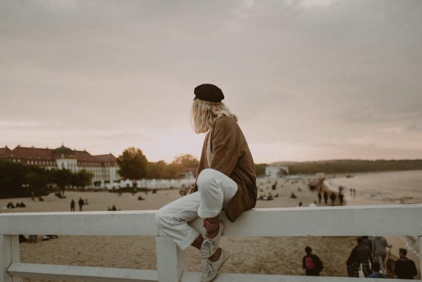 The Self-Destructive Thing Each Zodiac Sign Does When They’re Spiraling 