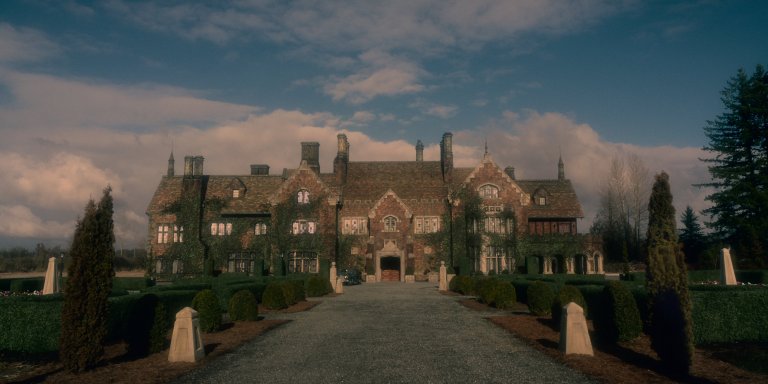 ‘The Haunting Of Bly Manor’ Is Ready To Welcome You To A New Home