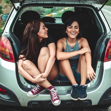 25 Energizing Experiences You Can Only Enjoy With Friends