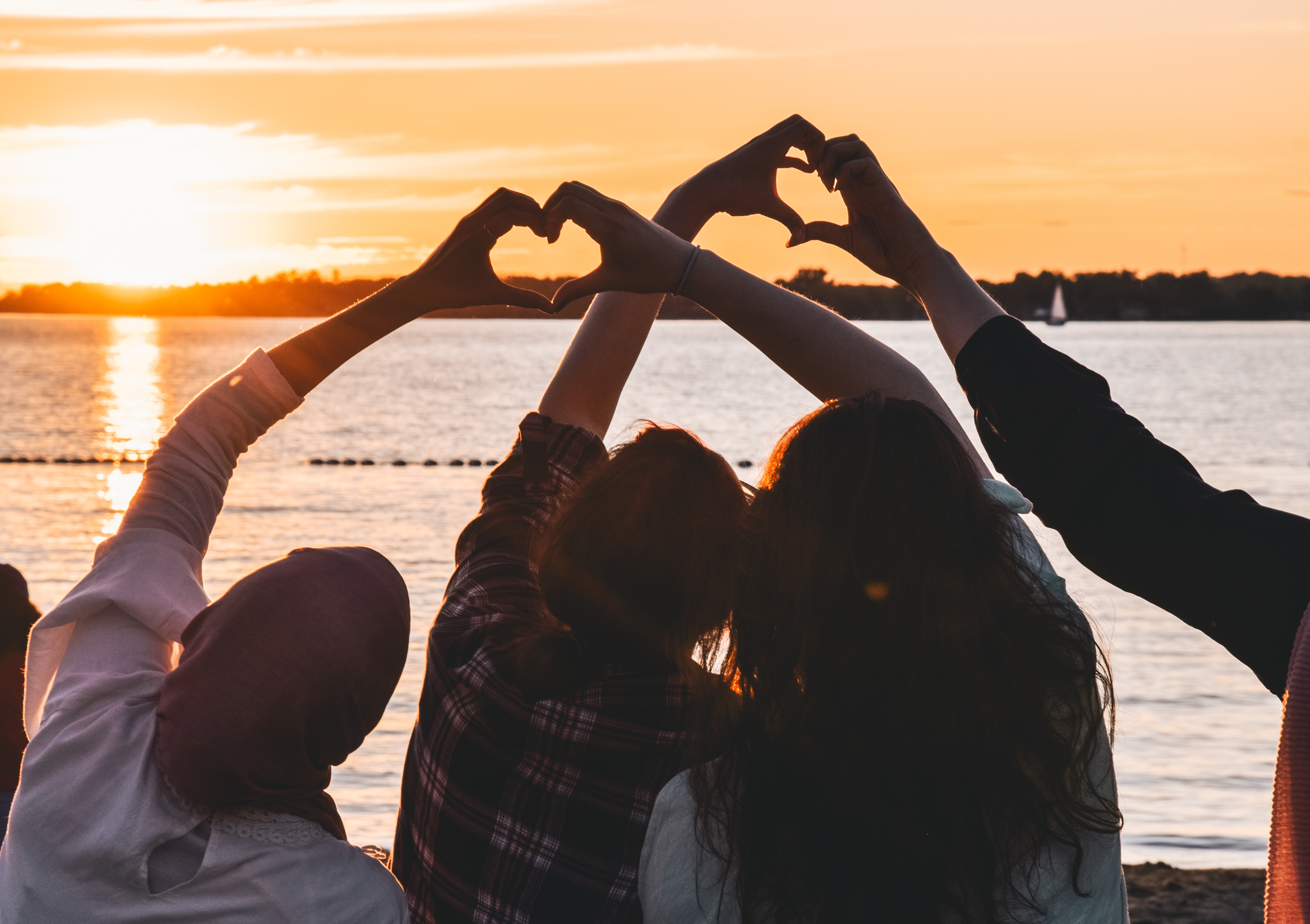 Friendship's. Психология дружбы. Дружба у девочек психология. Красивые фото людей и их дружбы. Друзья Unsplash.