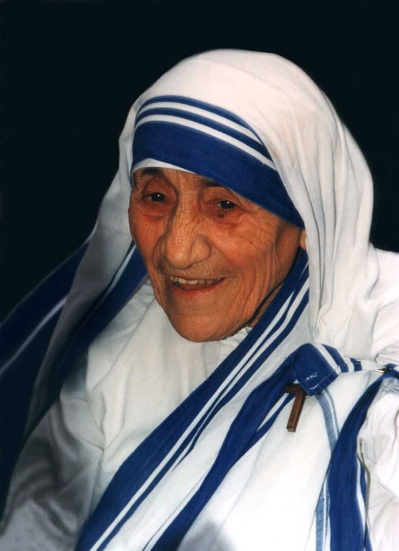 50+ Insightful Mother Teresa Quotes on Generosity, Charity, and the