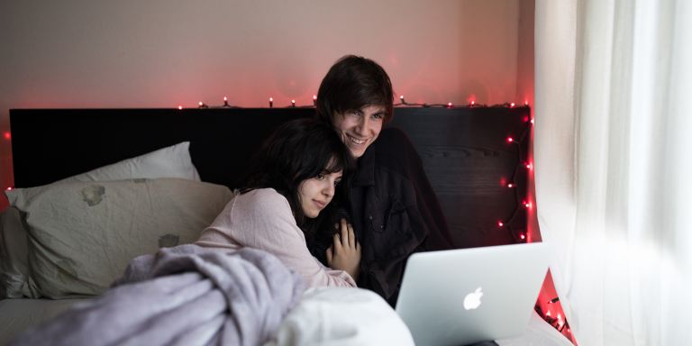9 Small But Meaningful Alternatives To Date Night