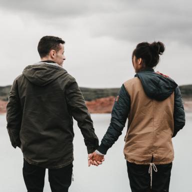 7 Signs You’re Not Fully Invested In The Relationship 