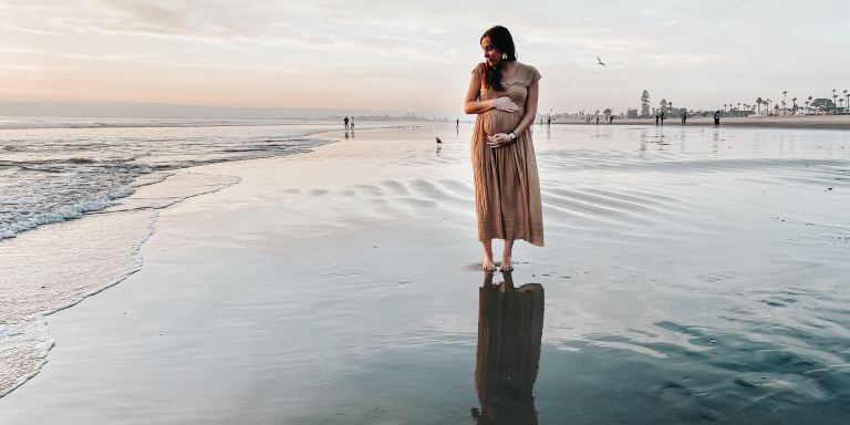 16 One-Sentence Reminders For When You Feel Alone In Your Pregnancy