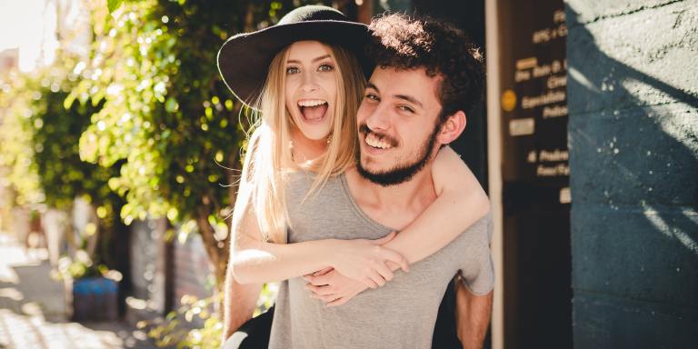 10 Places Guys Can Meet Women (Without Being A Total Creep About It)