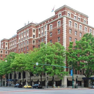 The Ghosts Of Chattanooga’s Historic Read House Hotel
