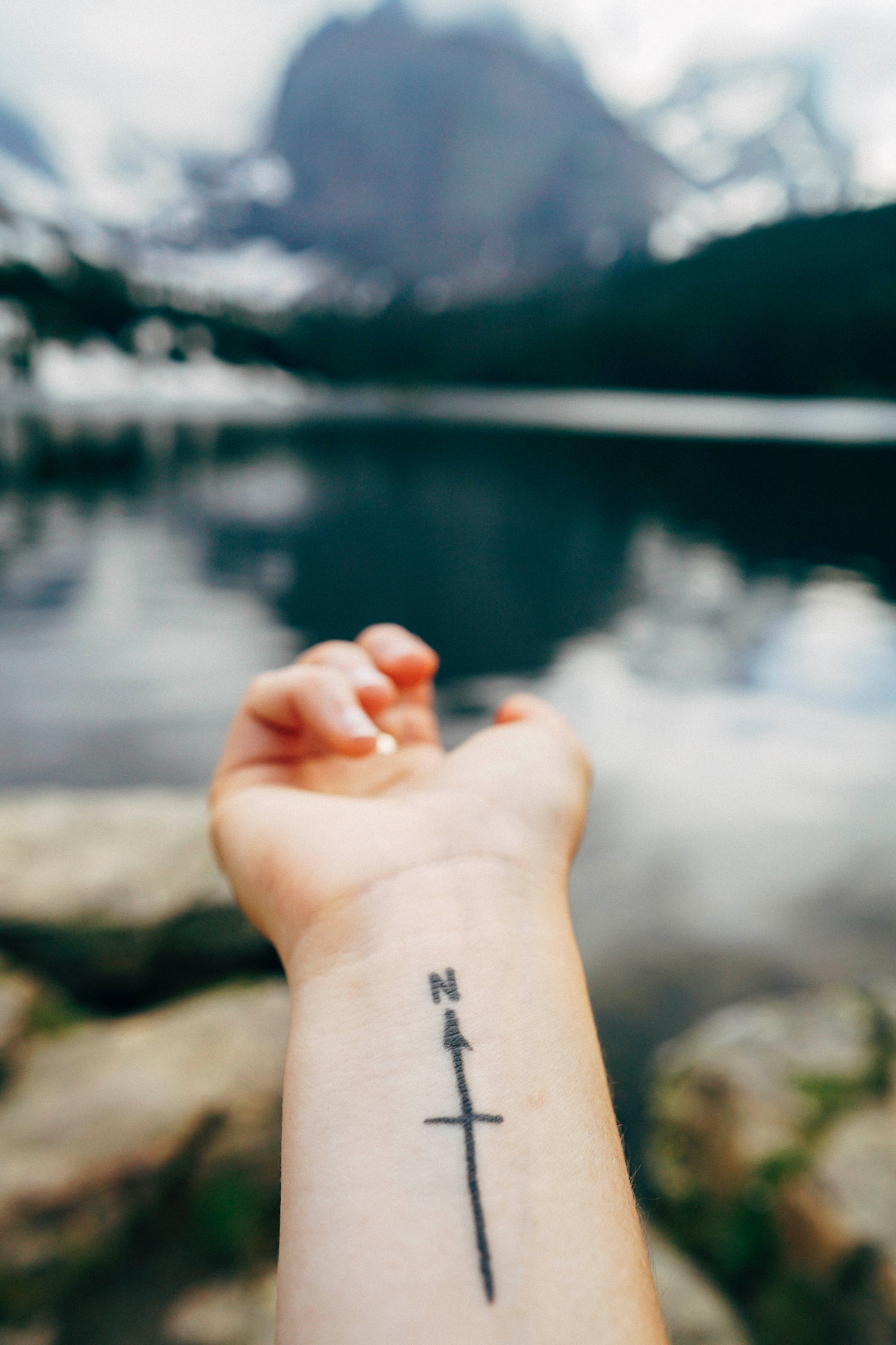 Tiny compass tattoo - Tattoogrid.net