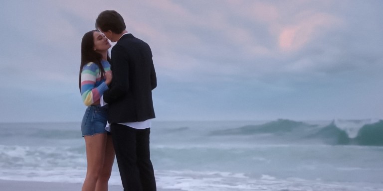 The Summer Song That’s The Soundtrack To Your Love Life, Based On Your Zodiac Sign