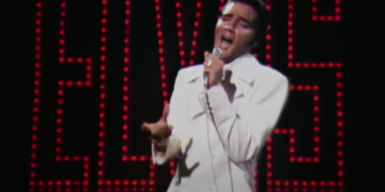 Fans Remember Elvis Presley on the 46th Anniversary of the King’s Death
