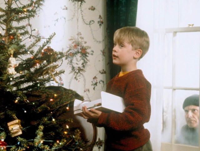 Macaulay Culkin en Joe Pesci in Home Alone (1990)