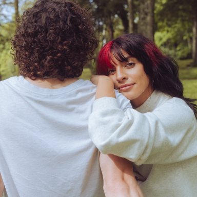 Migraines And Dating: How It Feels To Date Someone Who Cares