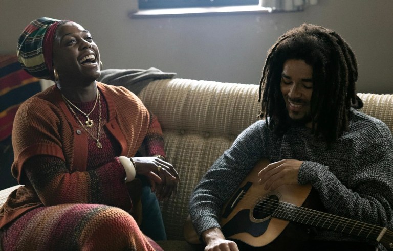 Lashana Lynch and Kingsley Ben-Adir in Bob Marley: One Love (2024)