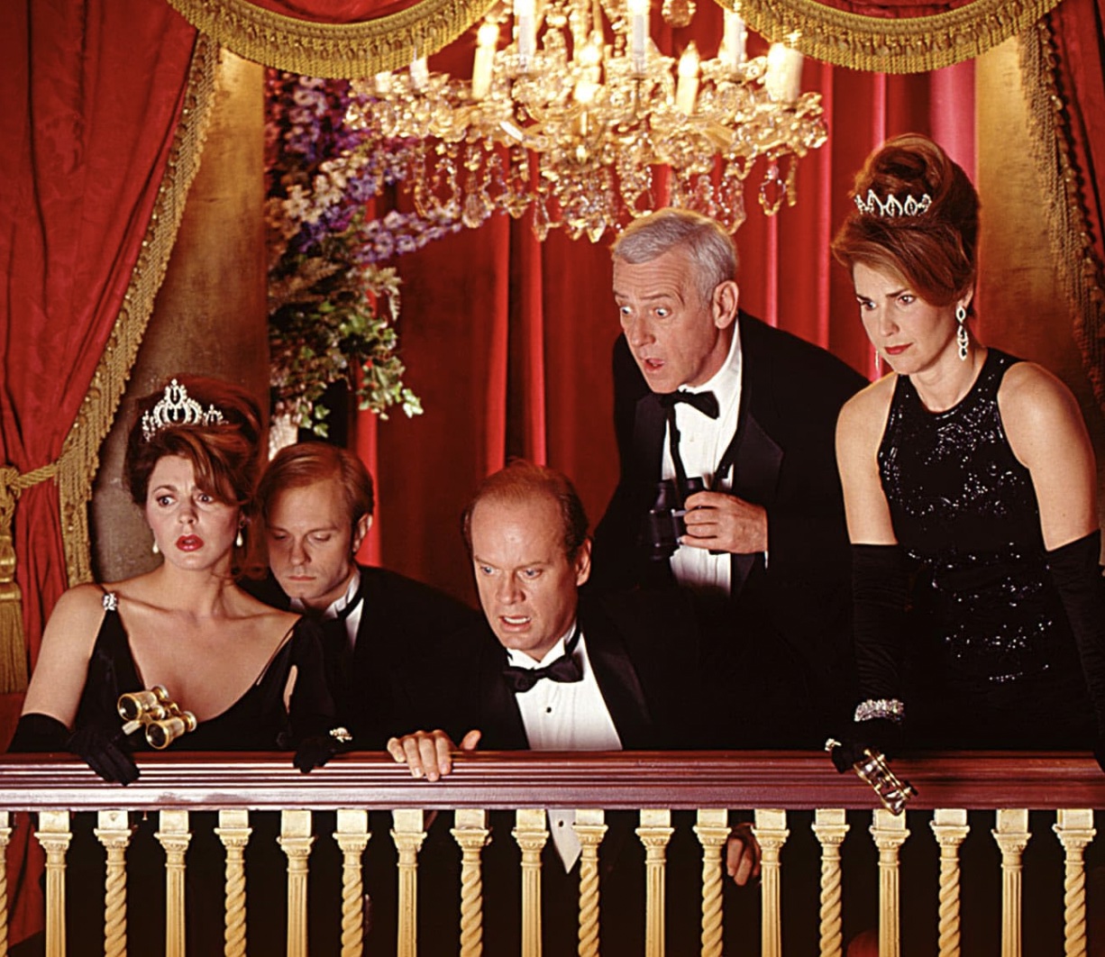 Kelsey Grammer, David Hyde Pierce, John Mahoney, Peri Gilpin, and Jane Leeves in Frasier (1993)