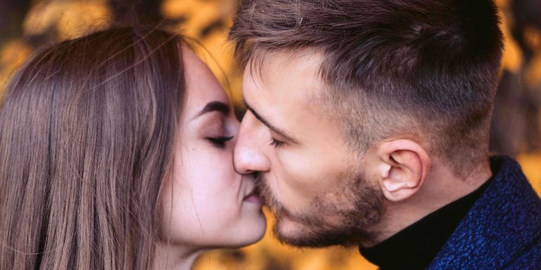 7 Dating Power Moves That Protect Women Against Narcissists