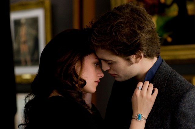 15 Years Ago, Edward Broke Bella’s Heart In ‘The Twilight Saga: New Moon’ And He Shouldn’t Be Forgiven