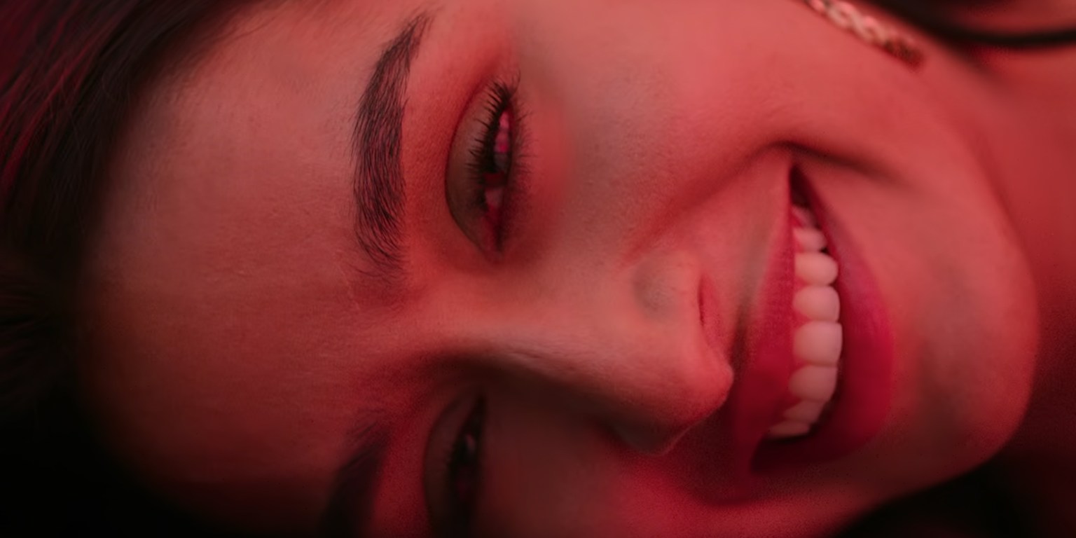 This Netflix Rom-Com Is Good-Enough To Stream Every Night Before Bed