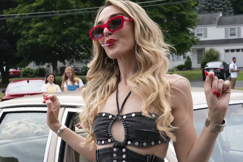 Chloe Fineman Kills In Hulu’s ‘Summer Of 69’—I Haven’t Laughed This Hard Since ‘House Bunny’