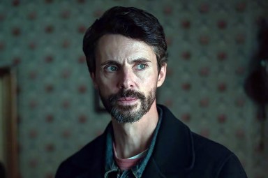 The First Two Minutes Of This Netflix Thriller Is A Jaw-Dropper—But The Ending To Episode 1 Is 100% ‘Chef’s Kiss’
