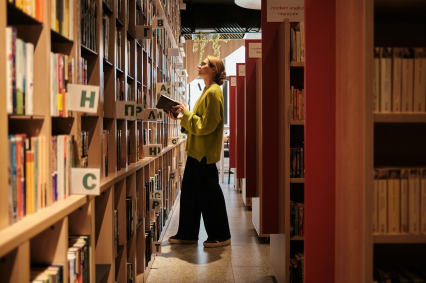 25 Quotes To Remind You To Never Stop Reading