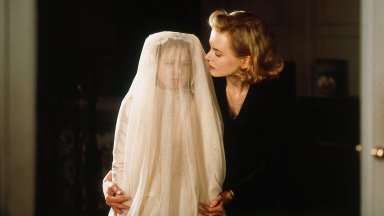 5 Cozy Horror Movies To Cuddle Up To This Fall