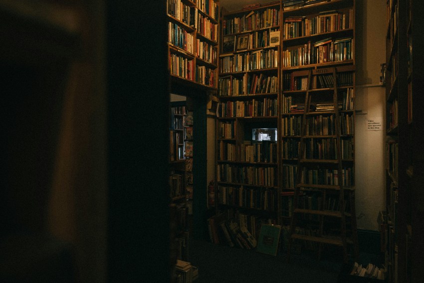 The Best Horror Books I’ve Ever Read (And Why They Still Haunt Me)